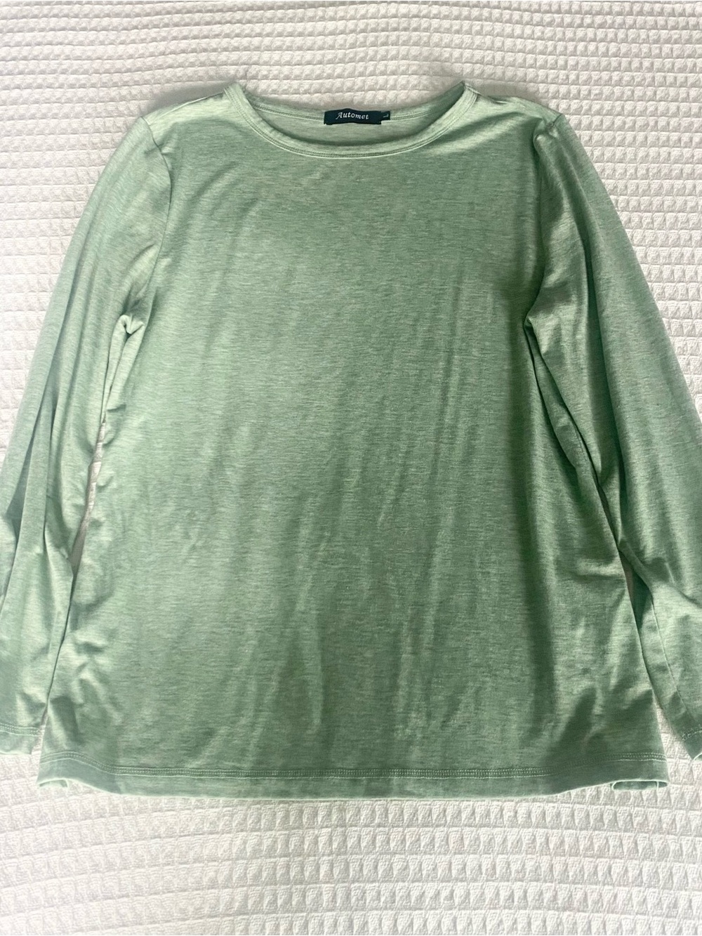 Automet Light Green Crewneck Ling Sleeve Tee Large